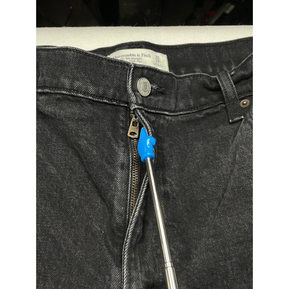 Abercrombie & Fitch Jeans WOMENS 32/14R 90s Straight Ultra High Rise Distressed - Picture 12 of 16